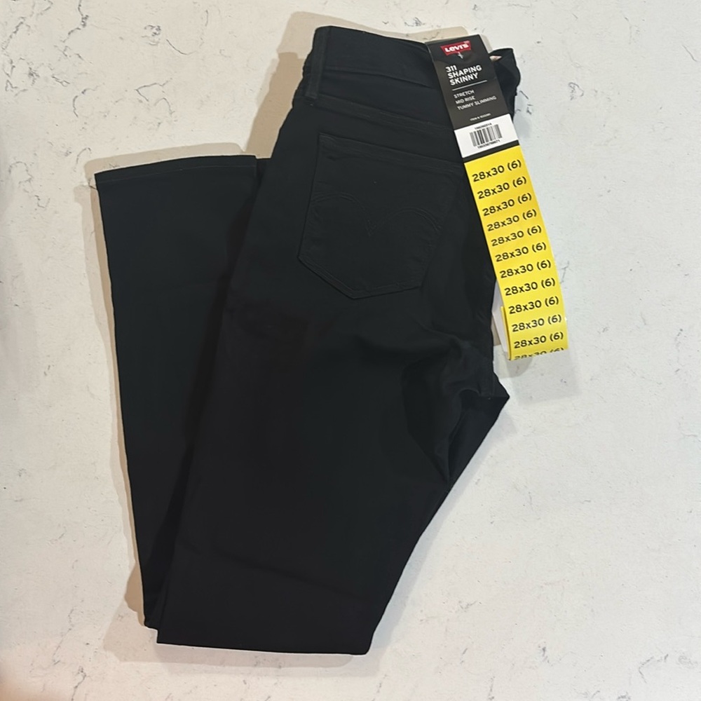 Women’s Levi’s Jeans